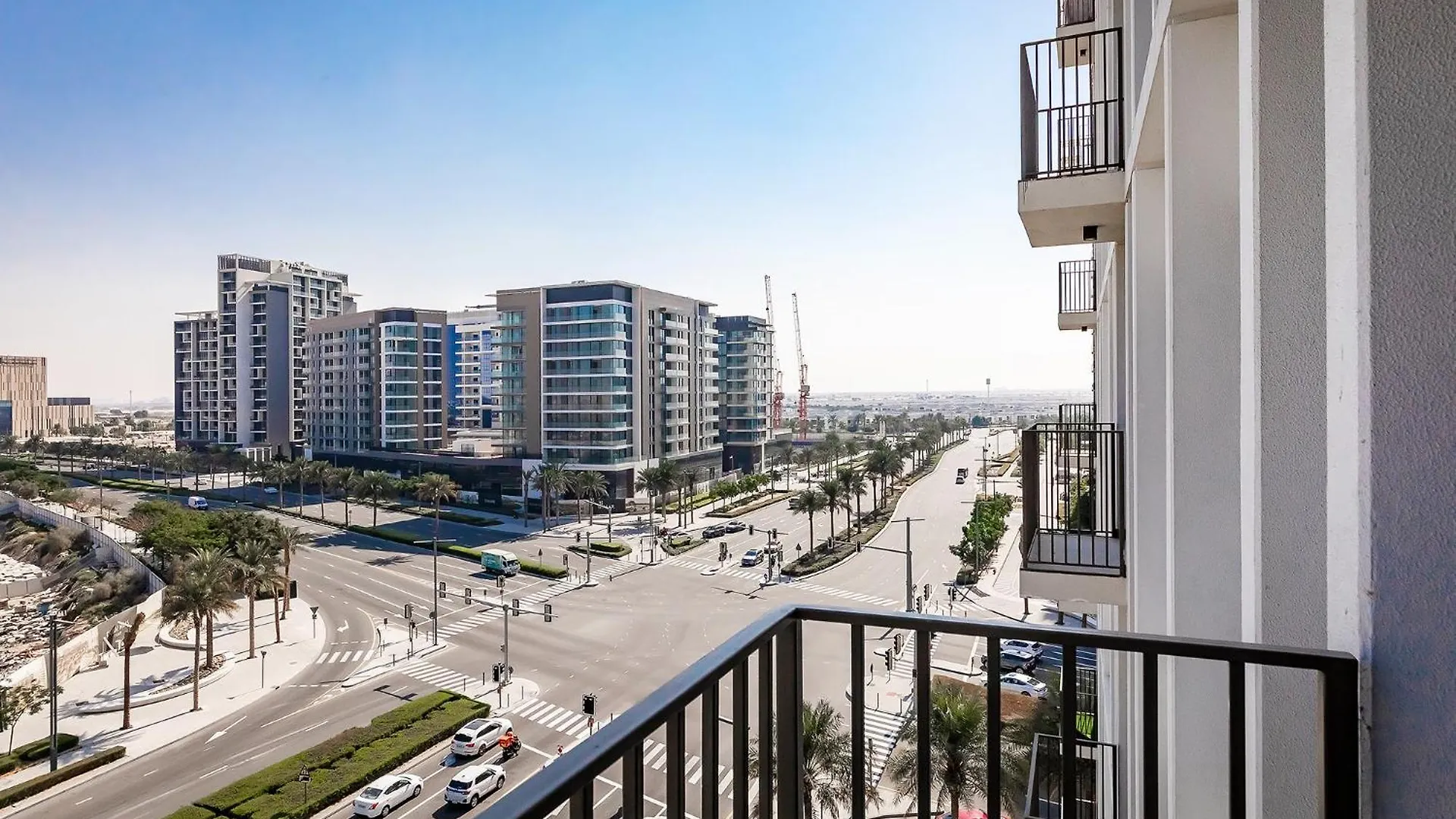 Deluxe 2Br Apartments At Socio Dubai Hills Estate