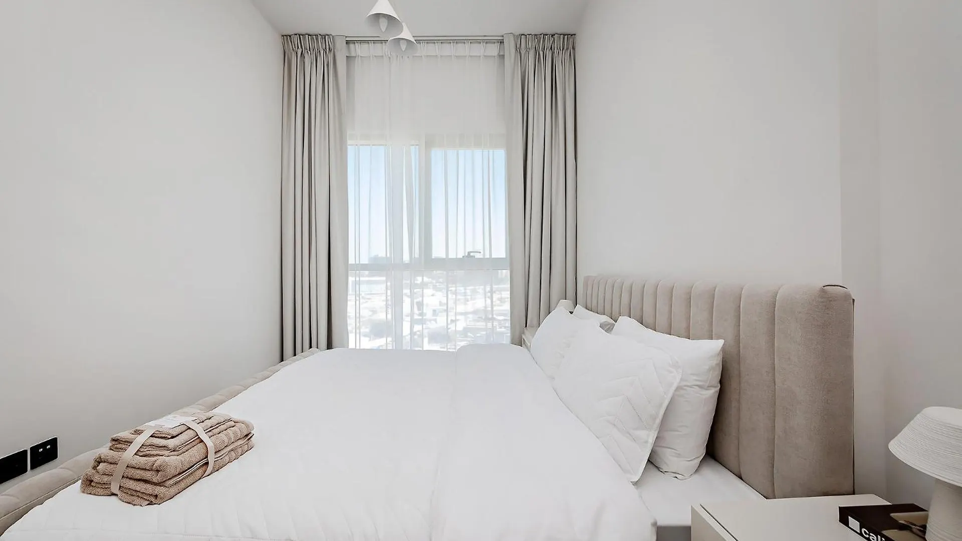 Deluxe 2Br Apartments At Socio Dubai Hills Estate