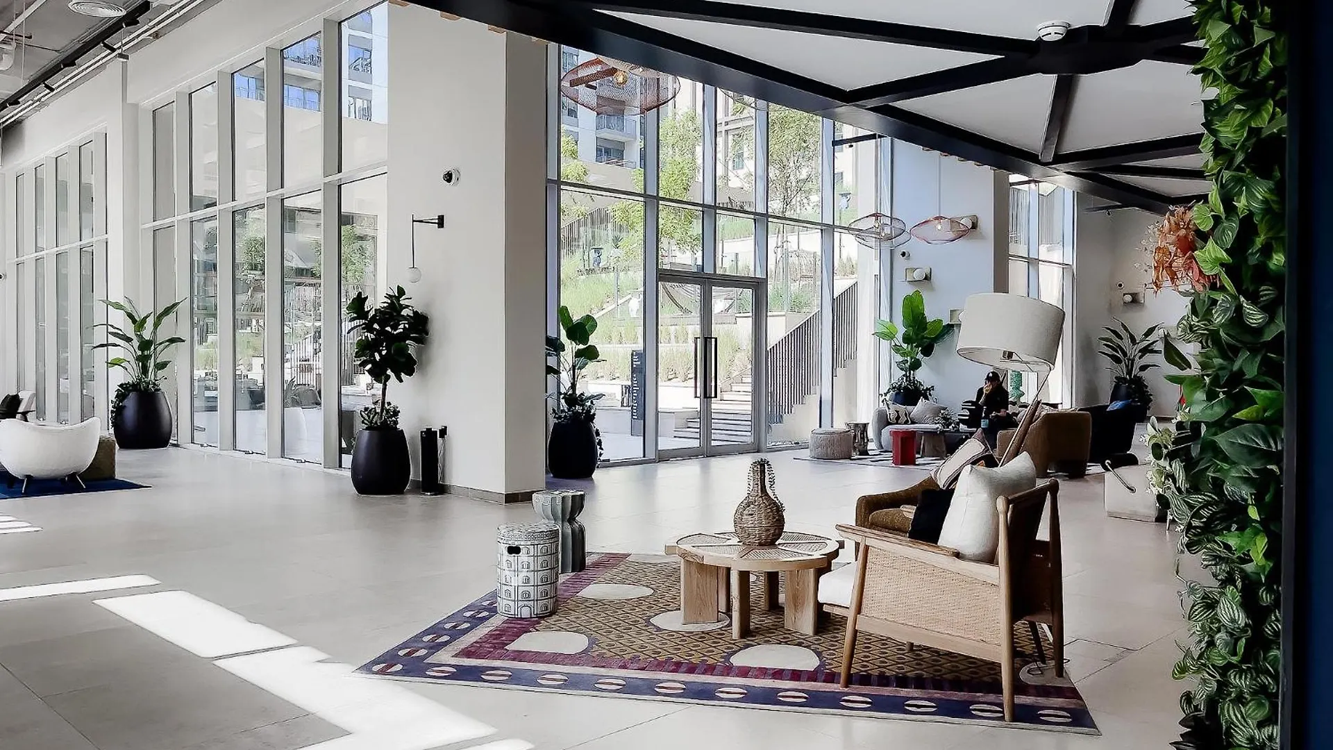 Deluxe 2Br Apartments At Socio Dubai Hills Estate