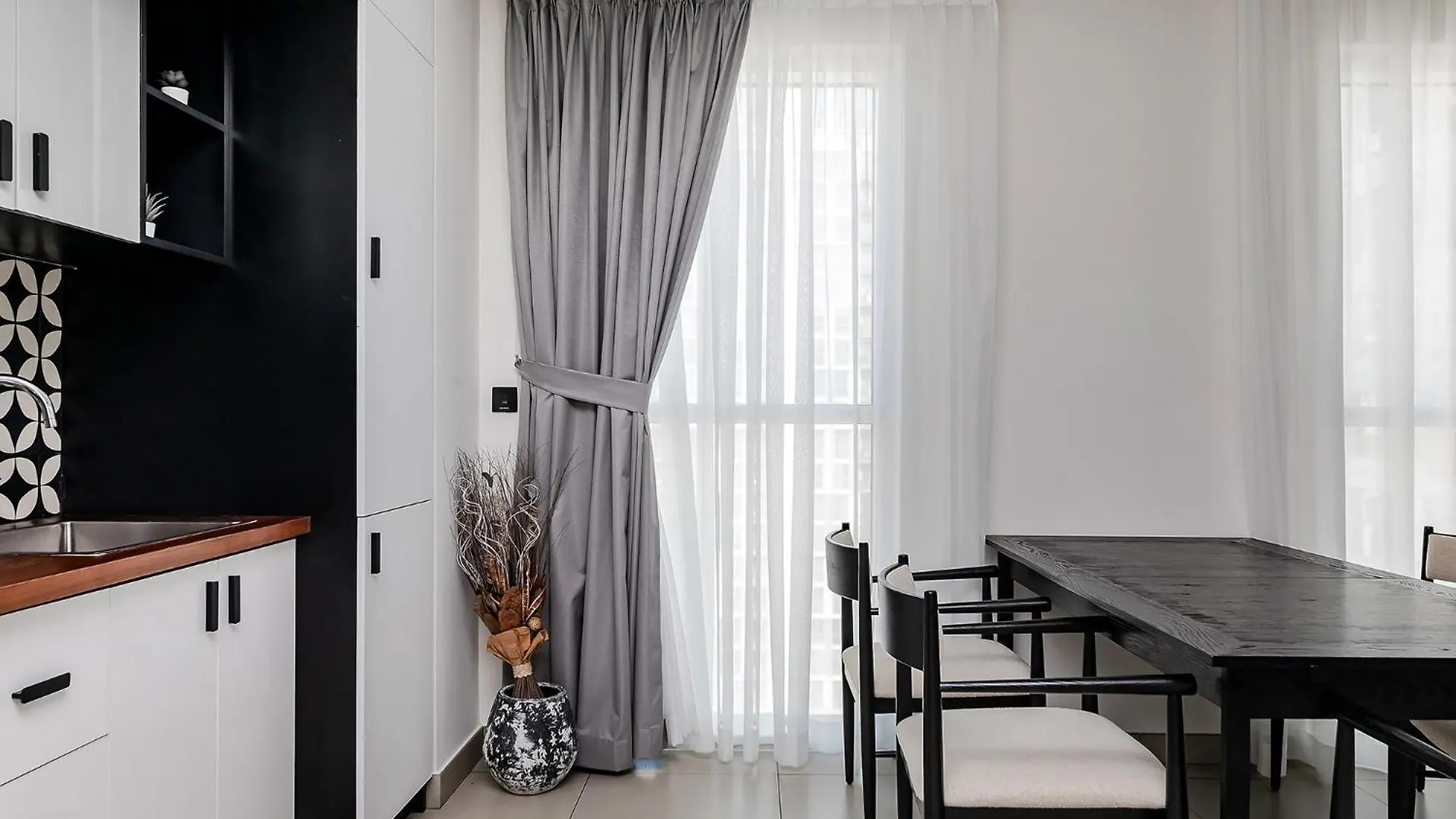 Deluxe 2Br Apartments At Socio Dubai Hills Estate